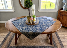 WINDHAM NAVY/TAN 34" TABLE RUNNER *NEW*